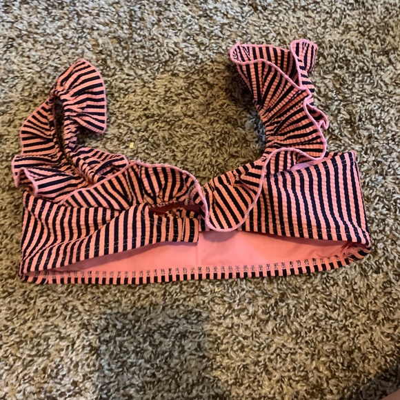 Ruffle bikini - Picture 2 of 3